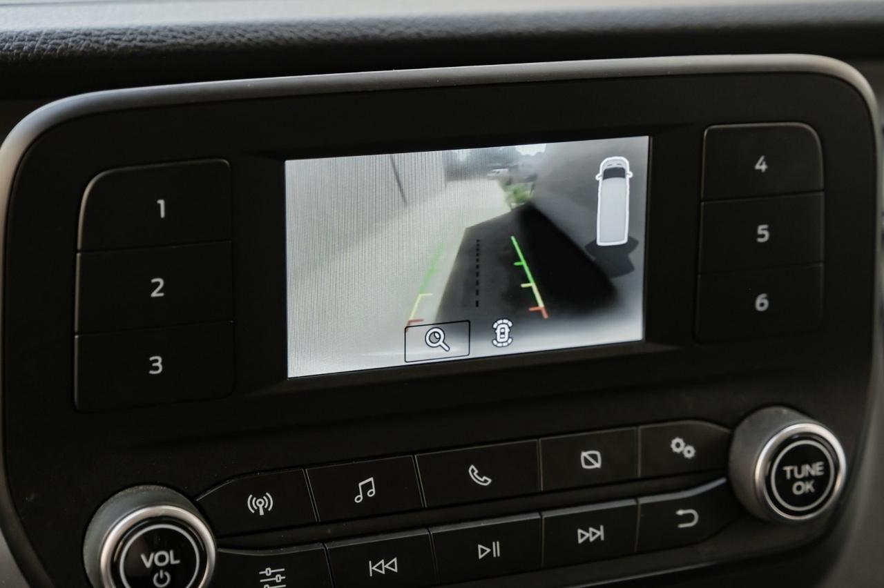 2021 Ford Transit Cargo Van photo 17