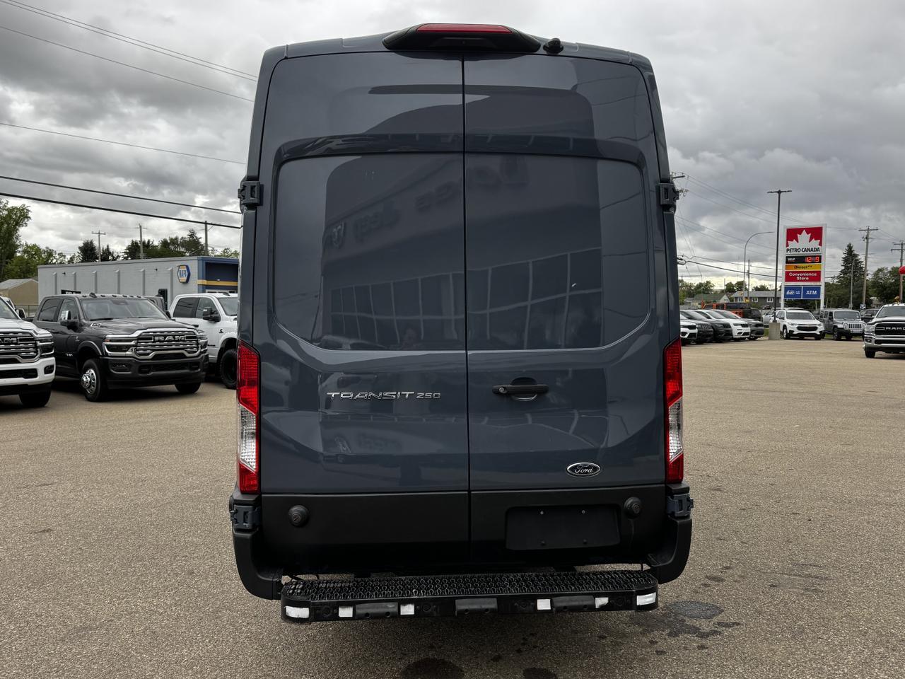 2021 Ford Transit Cargo Van T250 Full Size RWD | V6 | Low KMs | 3 Door | High Roof | Backup Camera Redwater AB