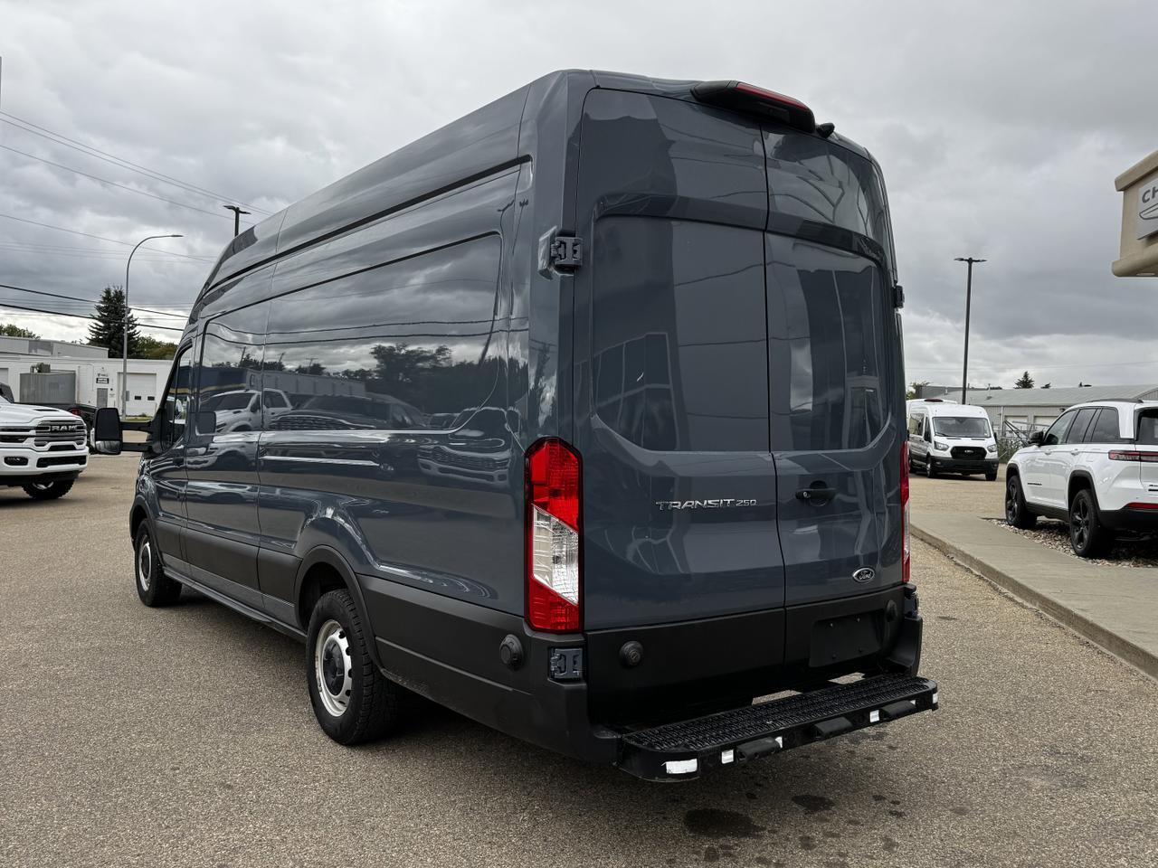 2021 Ford Transit Cargo Van T250 Full Size RWD | V6 | Low KMs | 3 Door | High Roof | Backup Camera Redwater AB