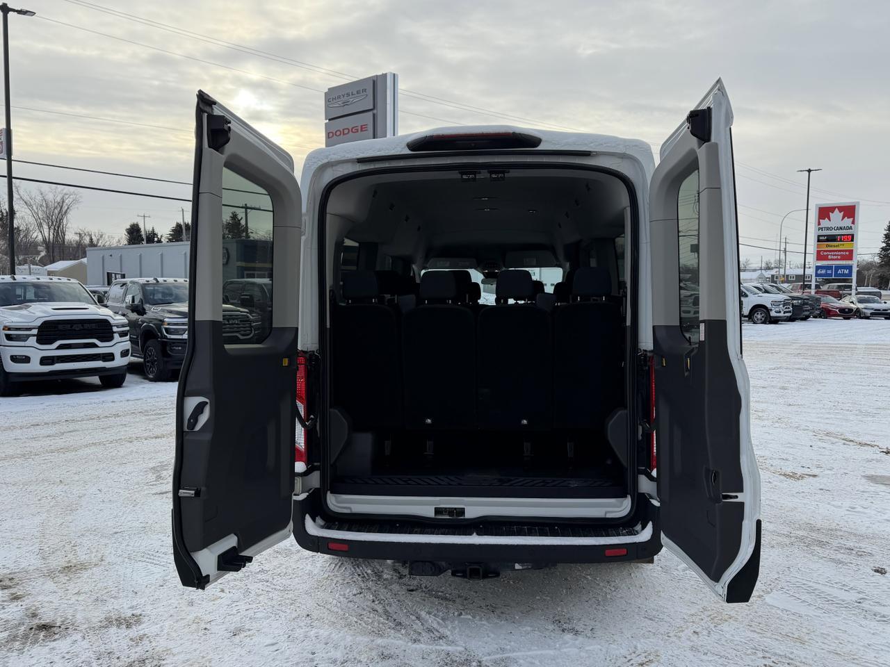 2021 Ford Transit Passenger Wagon T350 AWD V6 | Low KMs | 4 Row Seating | Backup Camera | Tow Pkg | AC Redwater AB