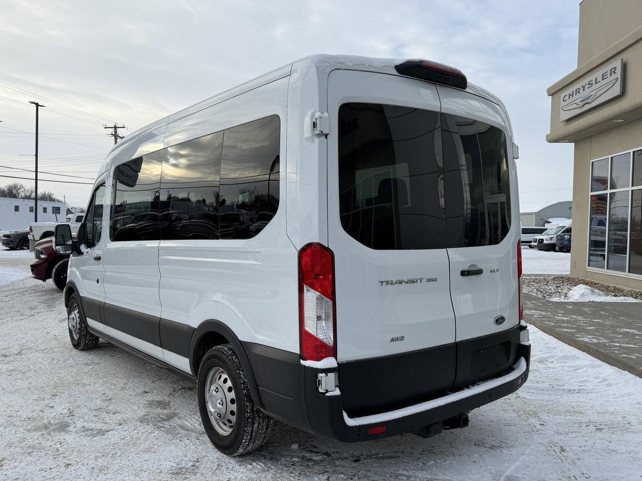 2021 Ford Transit Passenger Wagon T350 AWD V6 | Low KMs | 4 Row Seating | Backup Camera | Tow Pkg | AC Redwater AB