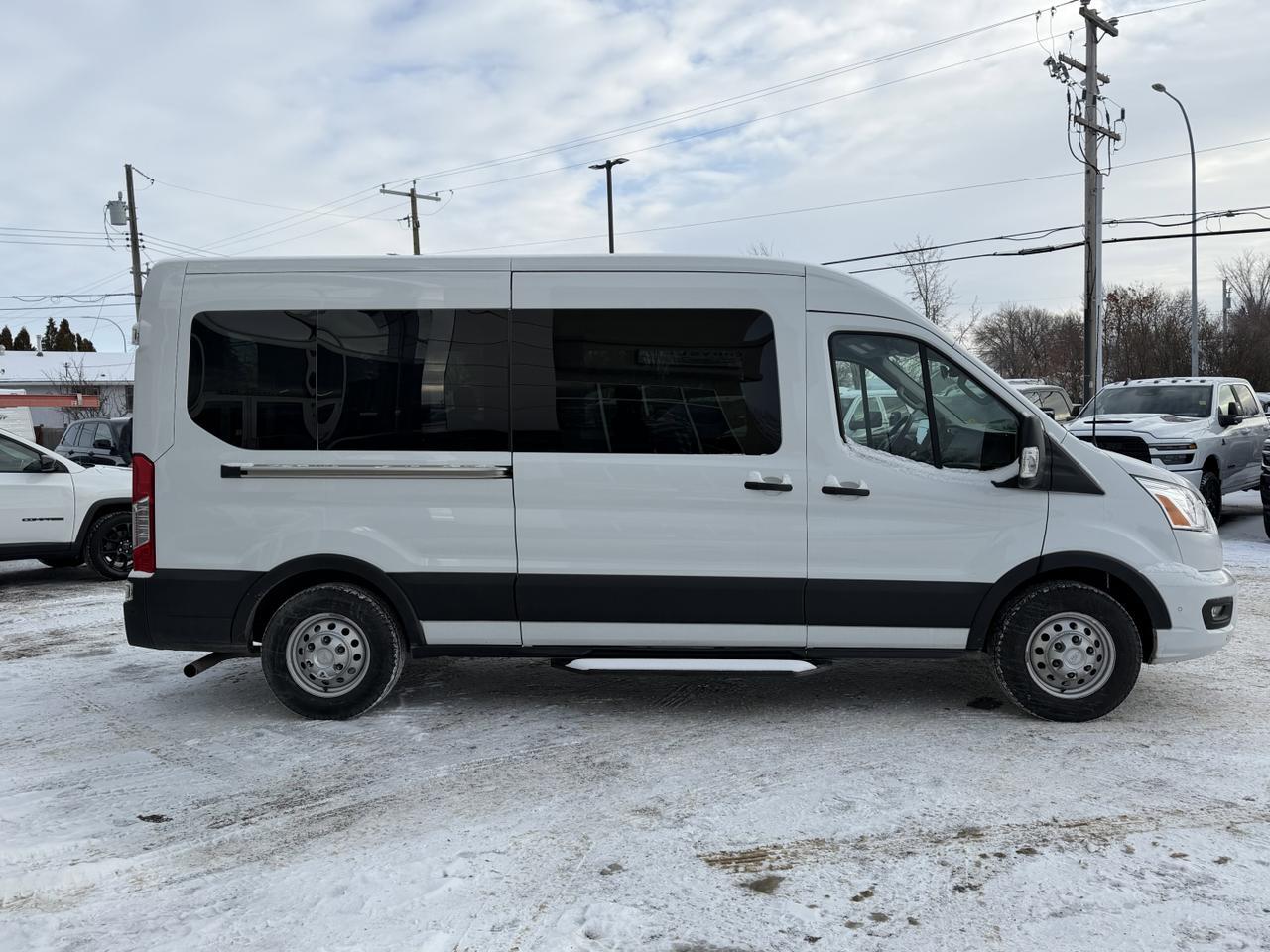 2021 Ford Transit Passenger Wagon T350 AWD V6 | Low KMs | 4 Row Seating | Backup Camera | Tow Pkg | AC Redwater AB