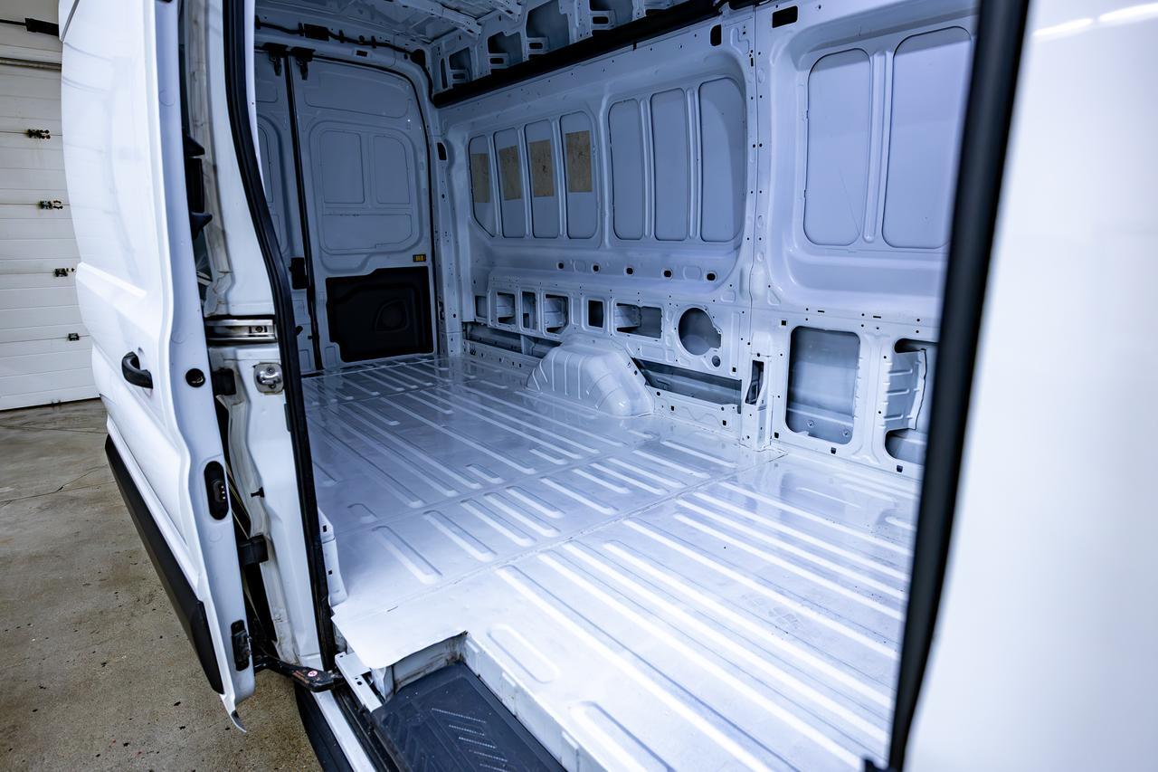 2021 Ford Transit T-250 EXT High Roof Cargo Van Bcam Red Deer AB