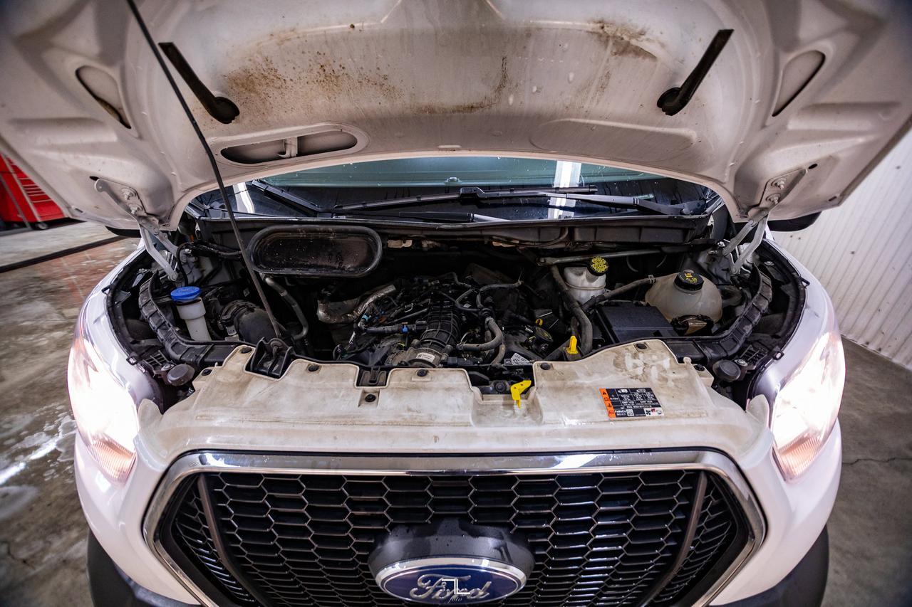 2021 Ford Transit T-250 Medium Roof Cargo Van BCam Red Deer AB