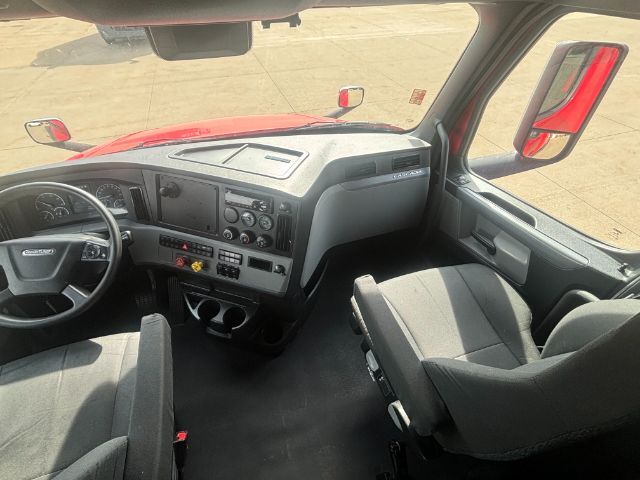 2021 Freightliner Cascadia 126 . Seville OH