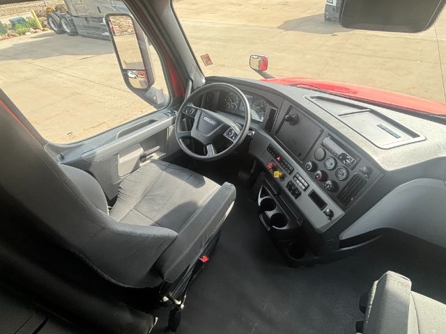 2021 Freightliner Cascadia 126 . Seville OH