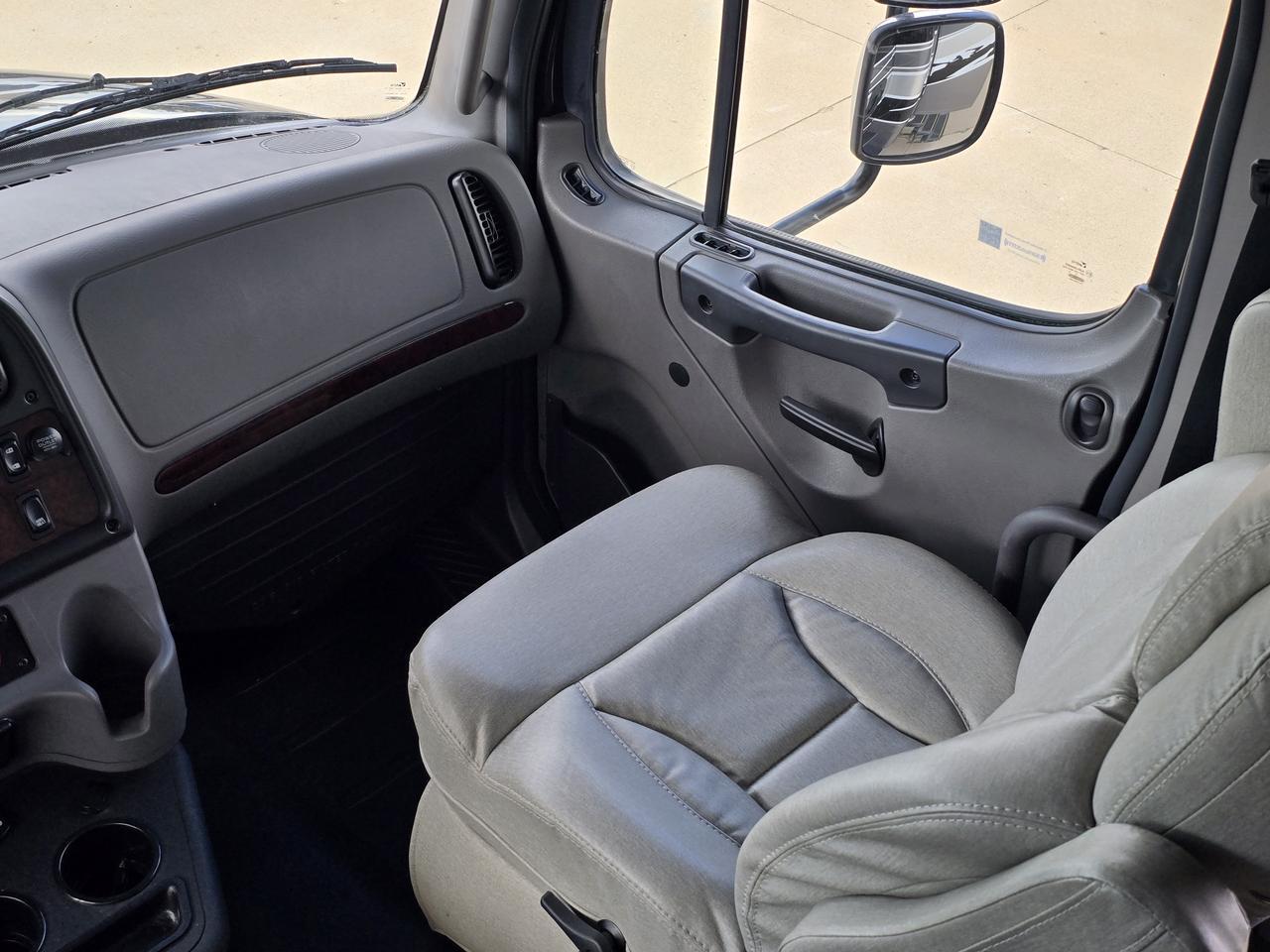 2021 Freightliner Jayco Entegra 26D Watertown SD