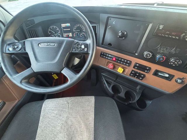 2021 Freightliner New Cascadia 126 . Seville OH