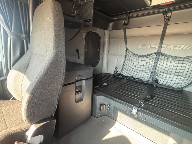 2021 Freightliner New Cascadia 126 . Seville OH