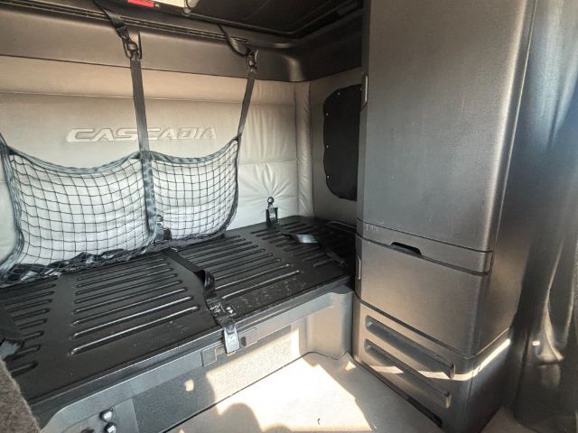 2021 Freightliner New Cascadia 126 . Seville OH
