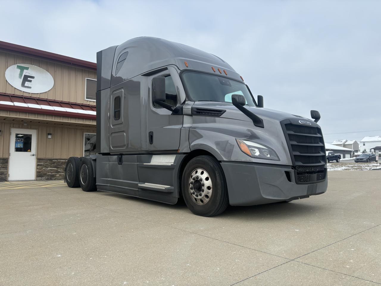 2021 Freightliner New Cascadia 126 .