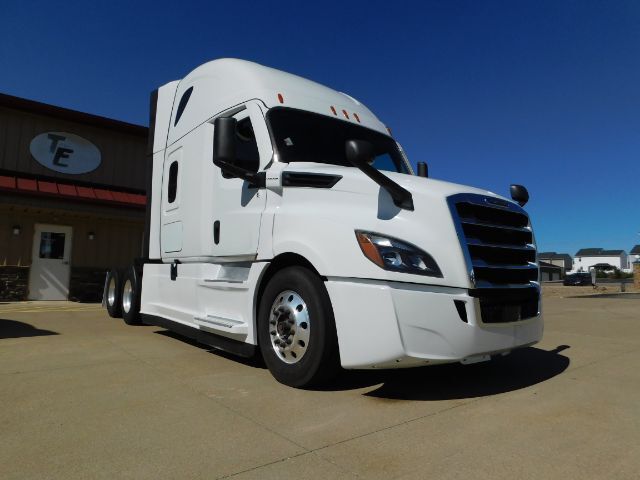 2021 Freightliner New Cascadia 126 .