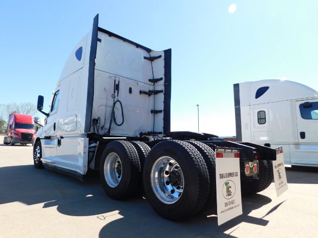 2021 Freightliner New Cascadia 126 . Seville OH