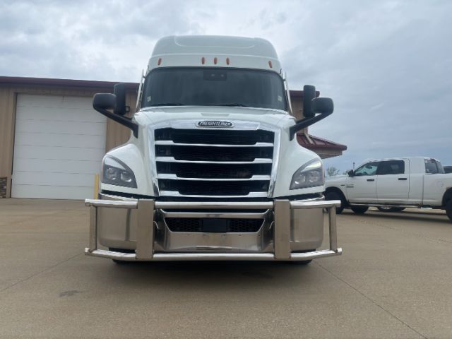 2021 Freightliner New Cascadia 126 .