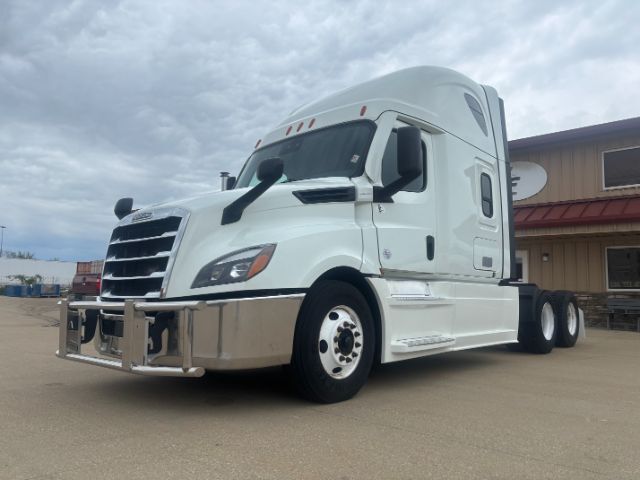 2021 Freightliner New Cascadia 126 .
