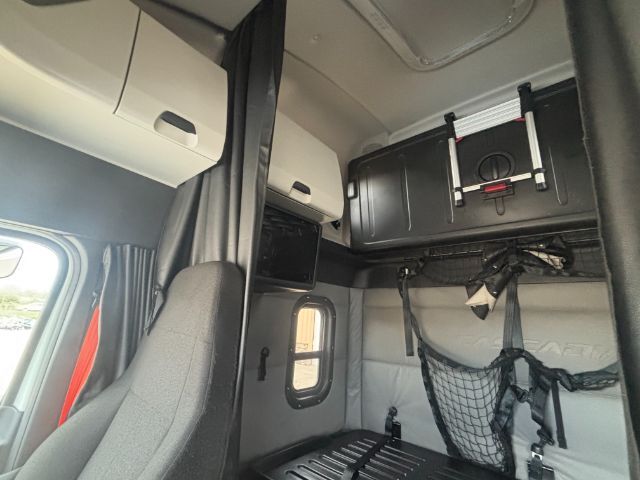 2021 Freightliner New Cascadia 126 . Seville OH