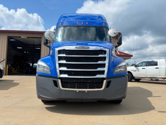 2021 Freightliner New Cascadia 126 .