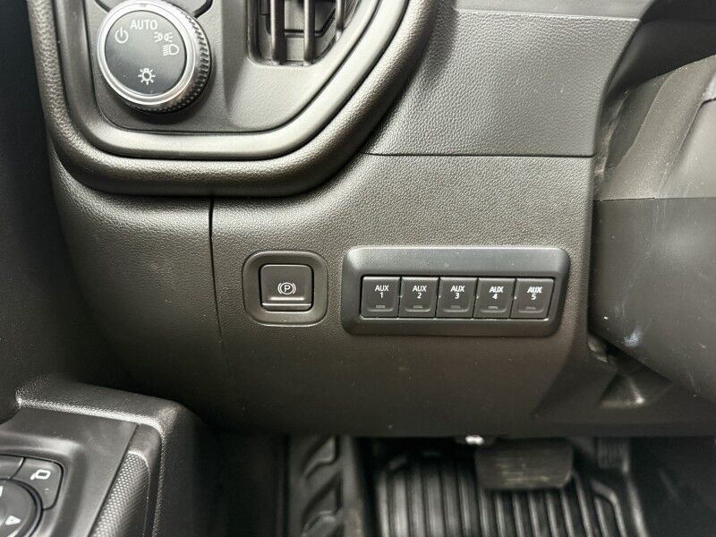 2021 GMC 3500HD DRW 4x4 Utility w/ PSC 3216 Crane Collinsville OK