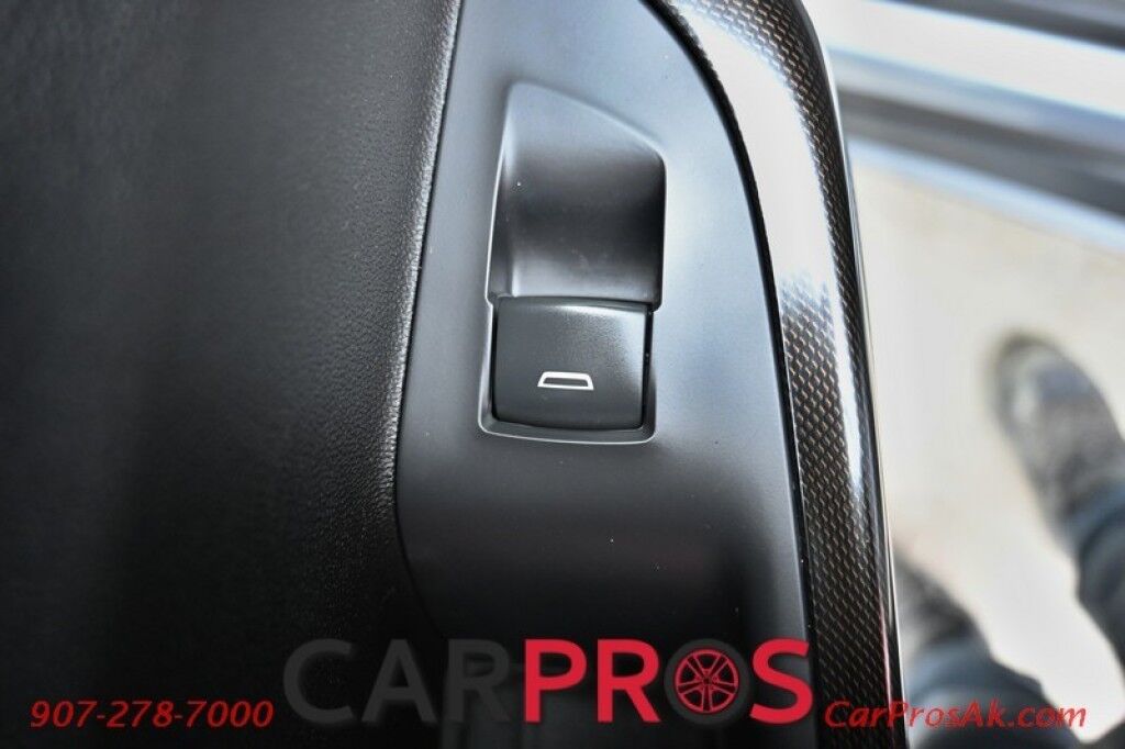 2021 GMC Acadia AT4 - AWD - Power & Heated Cloth Seats - Bose Speakers - Dual Sunroof - NAV - Apple CarPlay & Android Auto - Front Parking Sensors - Backup Camera - Lane Depart & Blind Sport Alert - 3rd Row - Seats 7 - Keyless Entry & Start - Power Liftgate - 1-Owne Anchorage AK