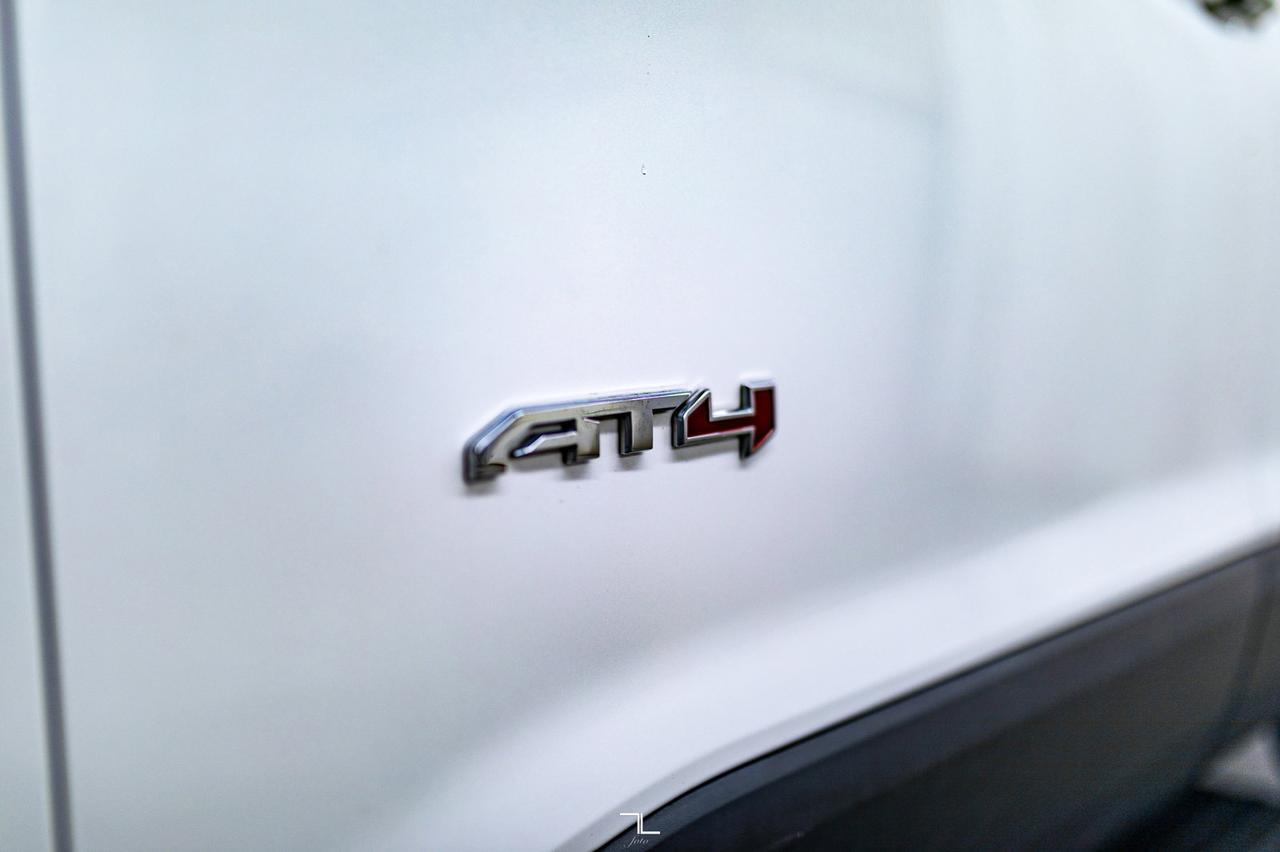 2021 GMC Acadia AWD AT4 Leather Roof Nav BCam Red Deer AB