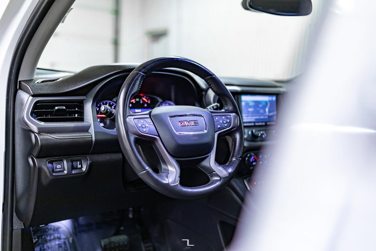 2021 GMC Acadia AWD AT4 Leather Roof Nav BCam Red Deer AB
