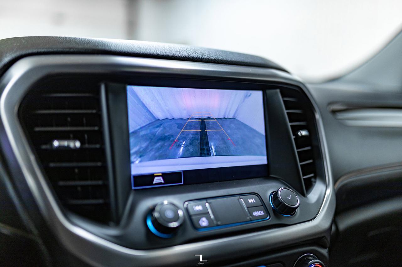 2021 GMC Acadia AWD AT4 Leather Roof Nav BCam Red Deer AB