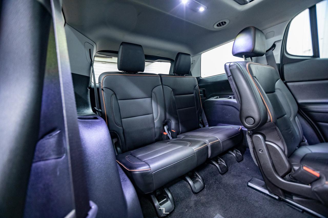 2021 GMC Acadia AWD AT4 Leather Roof Nav BCam Red Deer AB