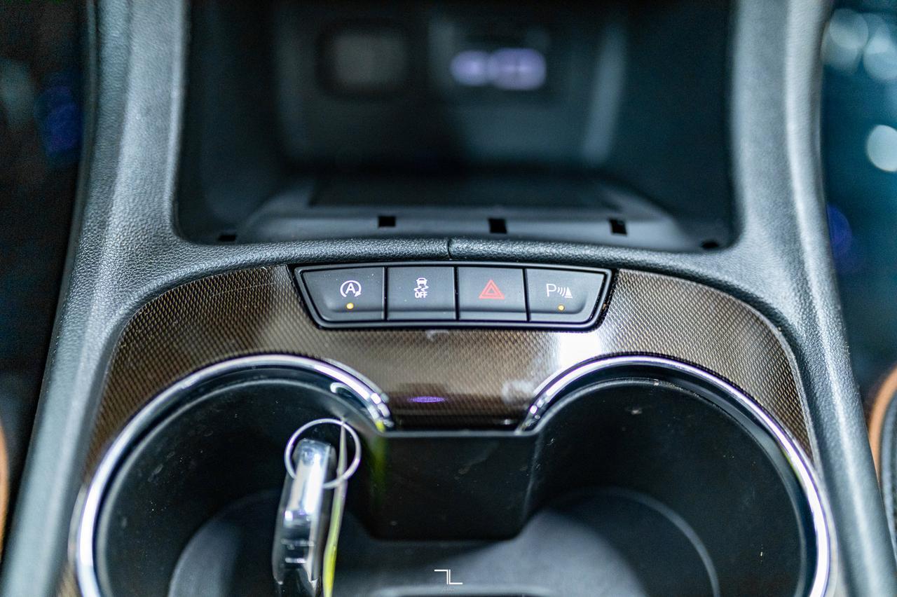 2021 GMC Acadia AWD AT4 Leather Roof Nav BCam Red Deer AB