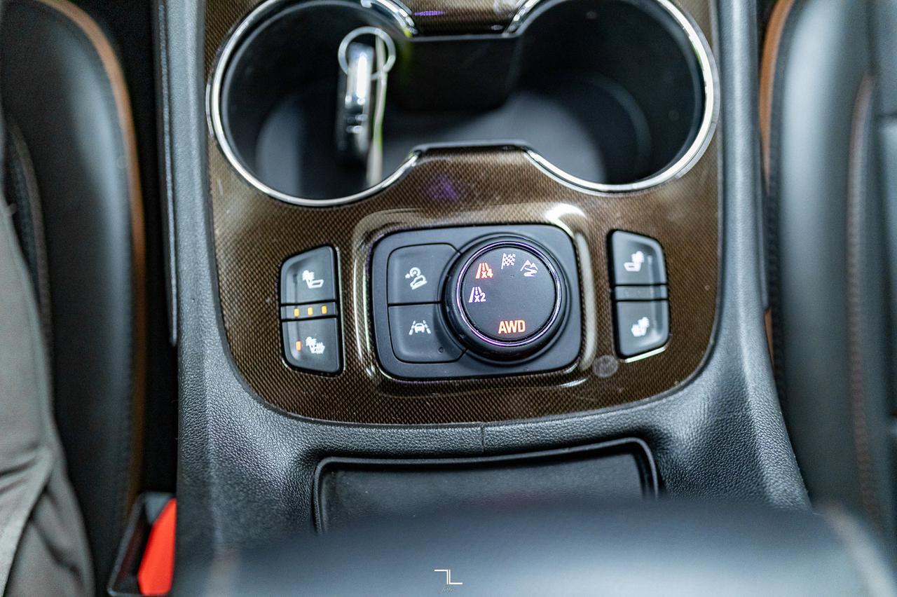 2021 GMC Acadia AWD AT4 Leather Roof Nav BCam Red Deer AB