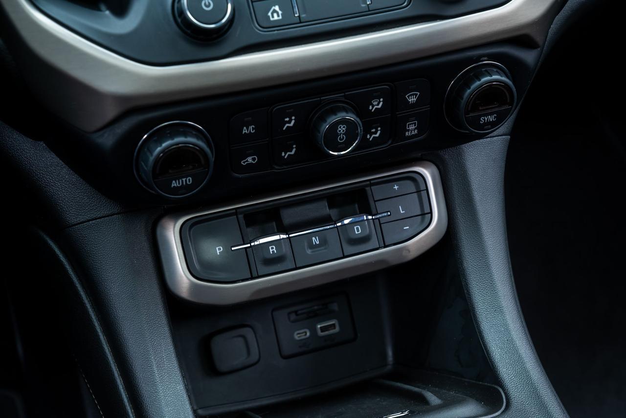 2021 GMC Acadia Denali 1 Owner Technology Package Ultimate Package Portland OR