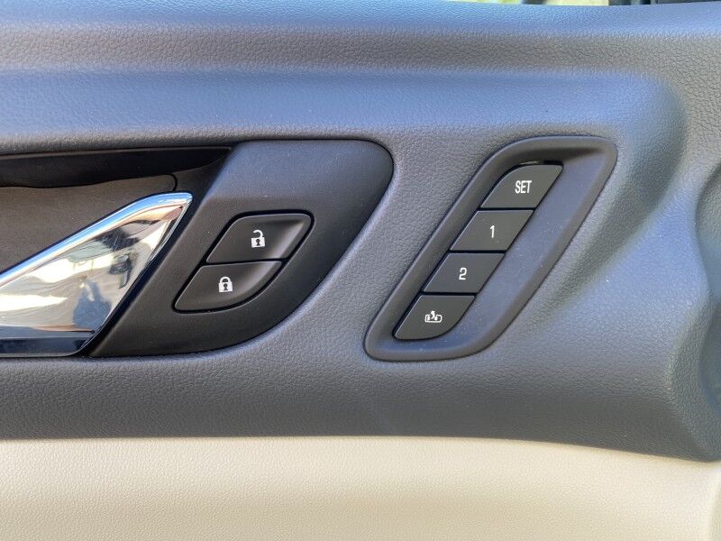 2021 GMC Acadia Denali Bristol  PA