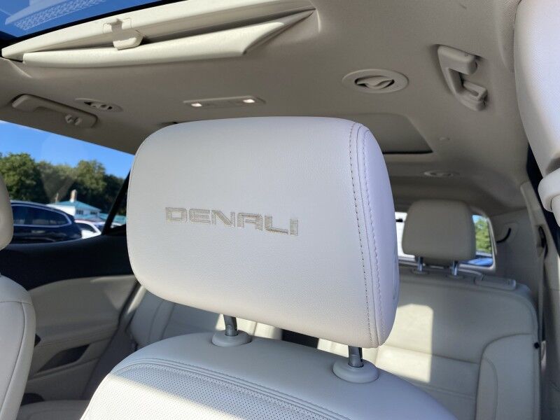 2021 GMC Acadia Denali Bristol  PA