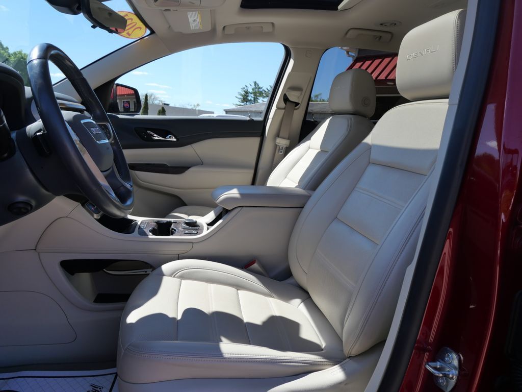 2021 GMC Acadia Denali Mt Pleasant MI