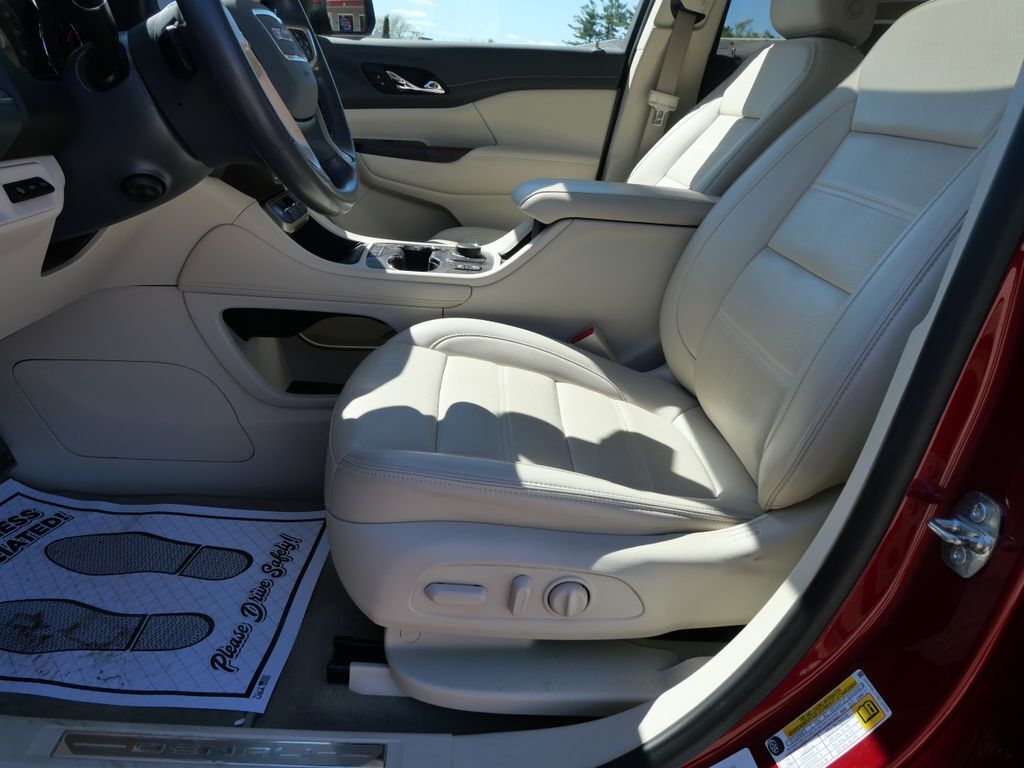 2021 GMC Acadia Denali Mt Pleasant MI