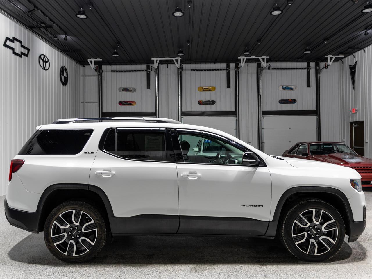 2021 GMC Acadia SLE AWD 6-Passenger Cranberry PA