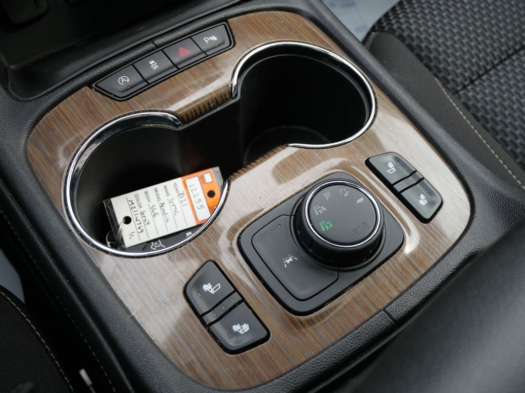 2021 GMC Acadia SLE Mt Pleasant MI