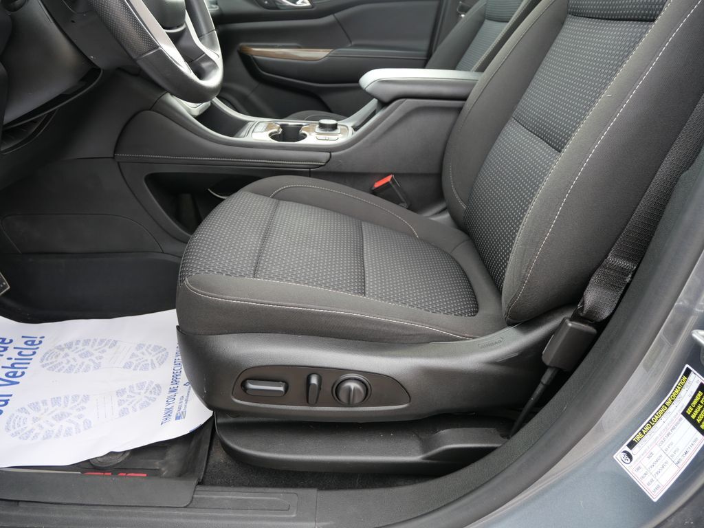 2021 GMC Acadia SLE Mt Pleasant MI