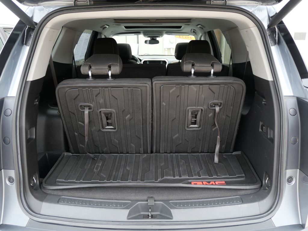 2021 GMC Acadia SLE Mt Pleasant MI