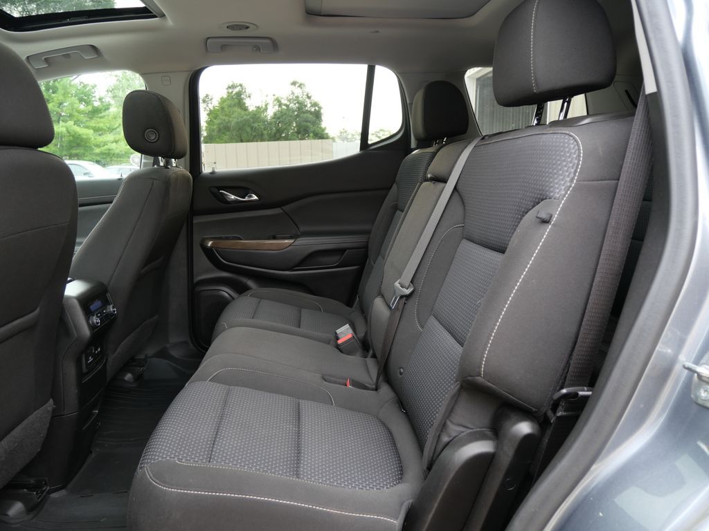 2021 GMC Acadia SLE Mt Pleasant MI