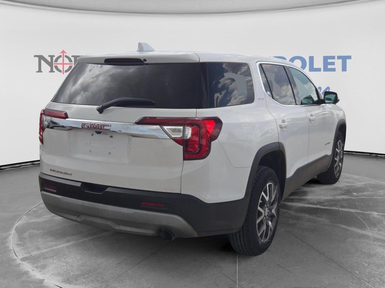 2021 GMC Acadia SLE