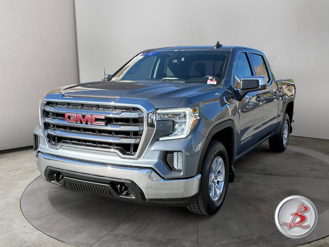 2021 GMC SIERRA 1500 Crew Cab 4x4 SLE - 6 Passenger