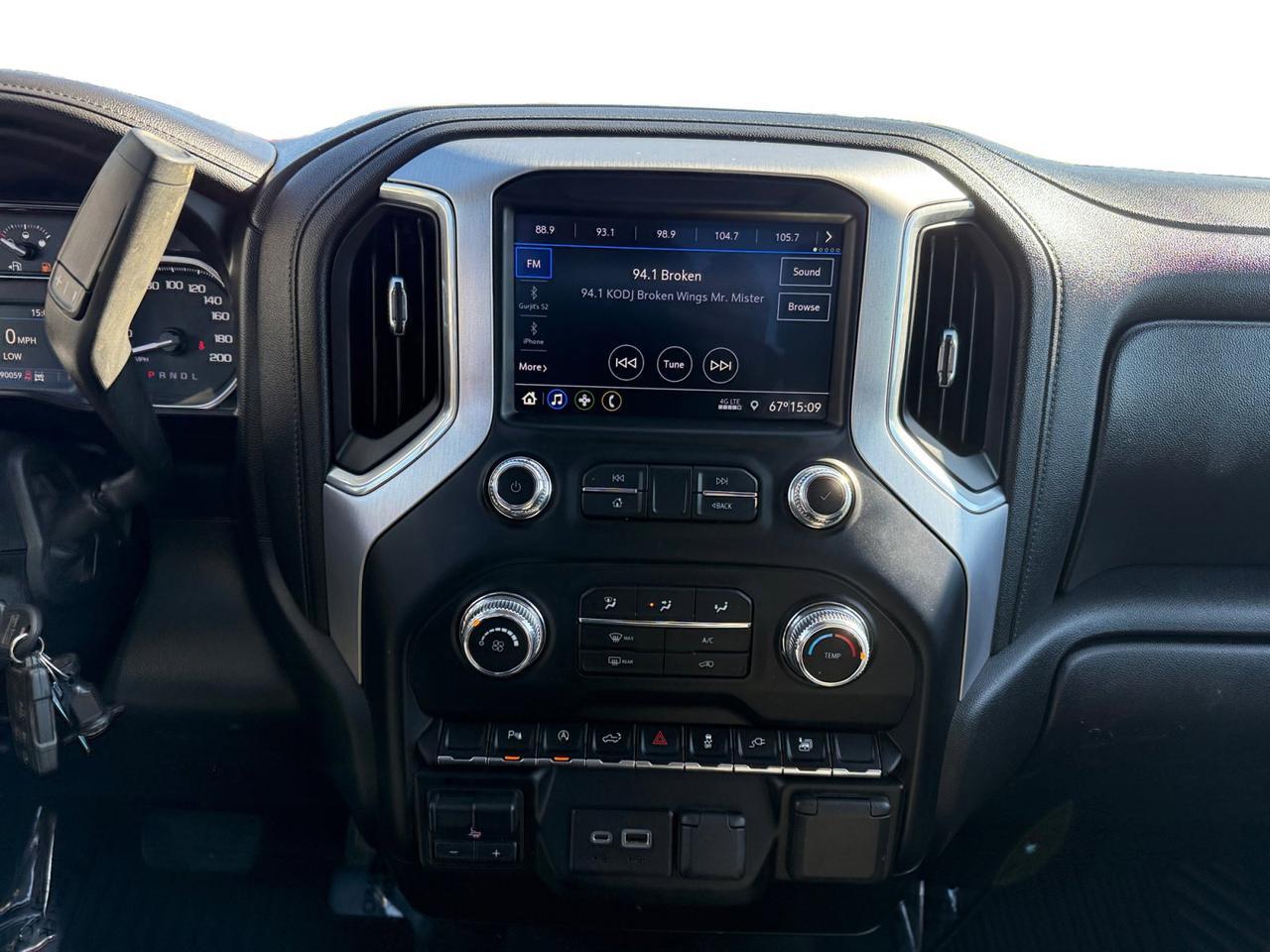 2021 GMC SIERRA 1500 Double Cab 4x4 SLE Lindon UT