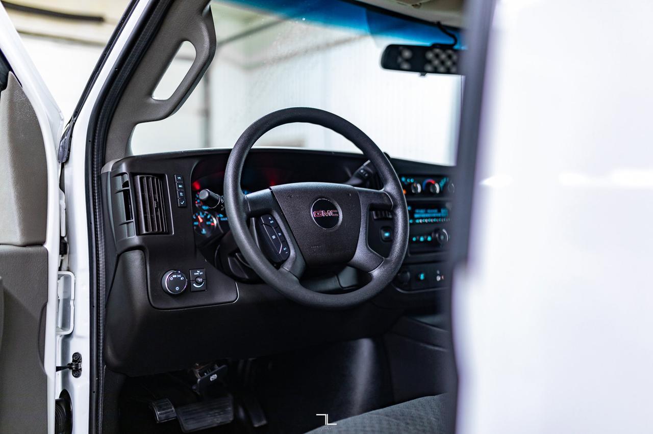 2021 GMC Savana 2500 Cargo Van BCam Red Deer AB