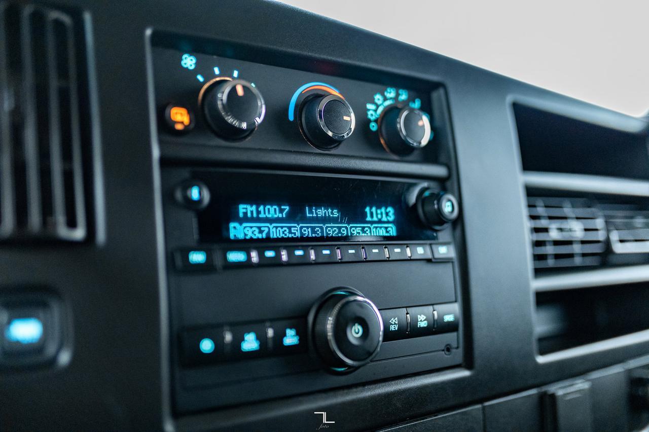 2021 GMC Savana 2500 Cargo Van BCam Red Deer AB