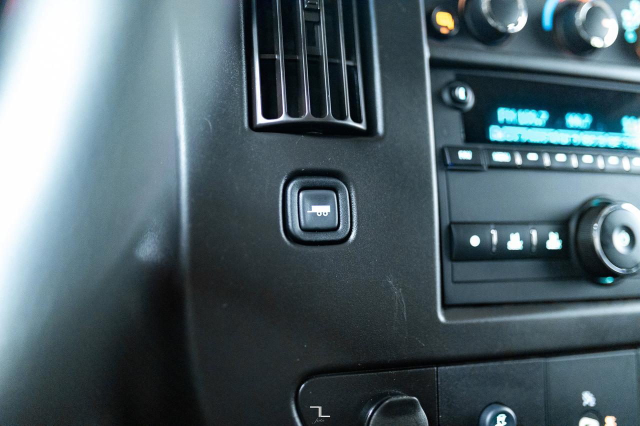 2021 GMC Savana 2500 Cargo Van BCam Red Deer AB