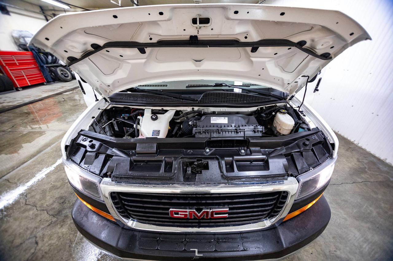 2021 GMC Savana 2500 Cargo Van BCam Red Deer AB