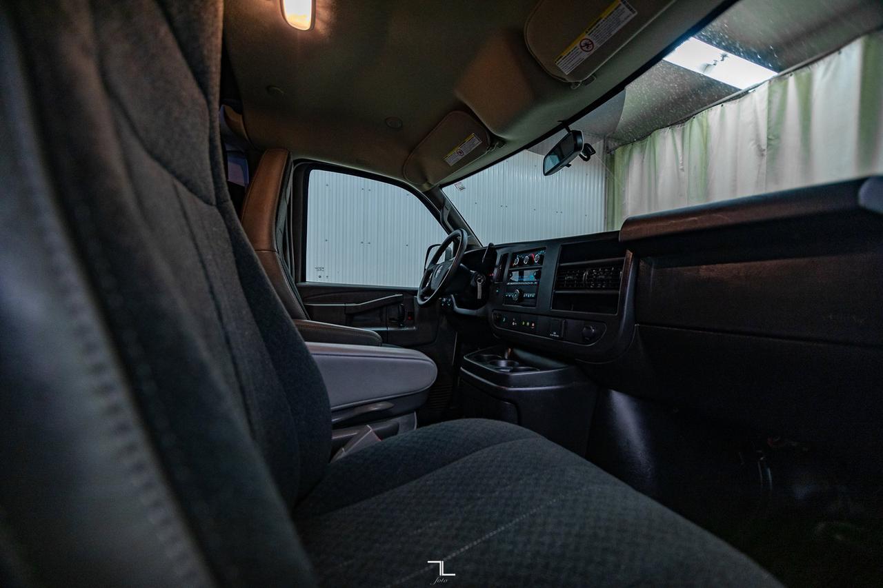 2021 GMC Savana 2500 Cargo Van BCam Red Deer AB