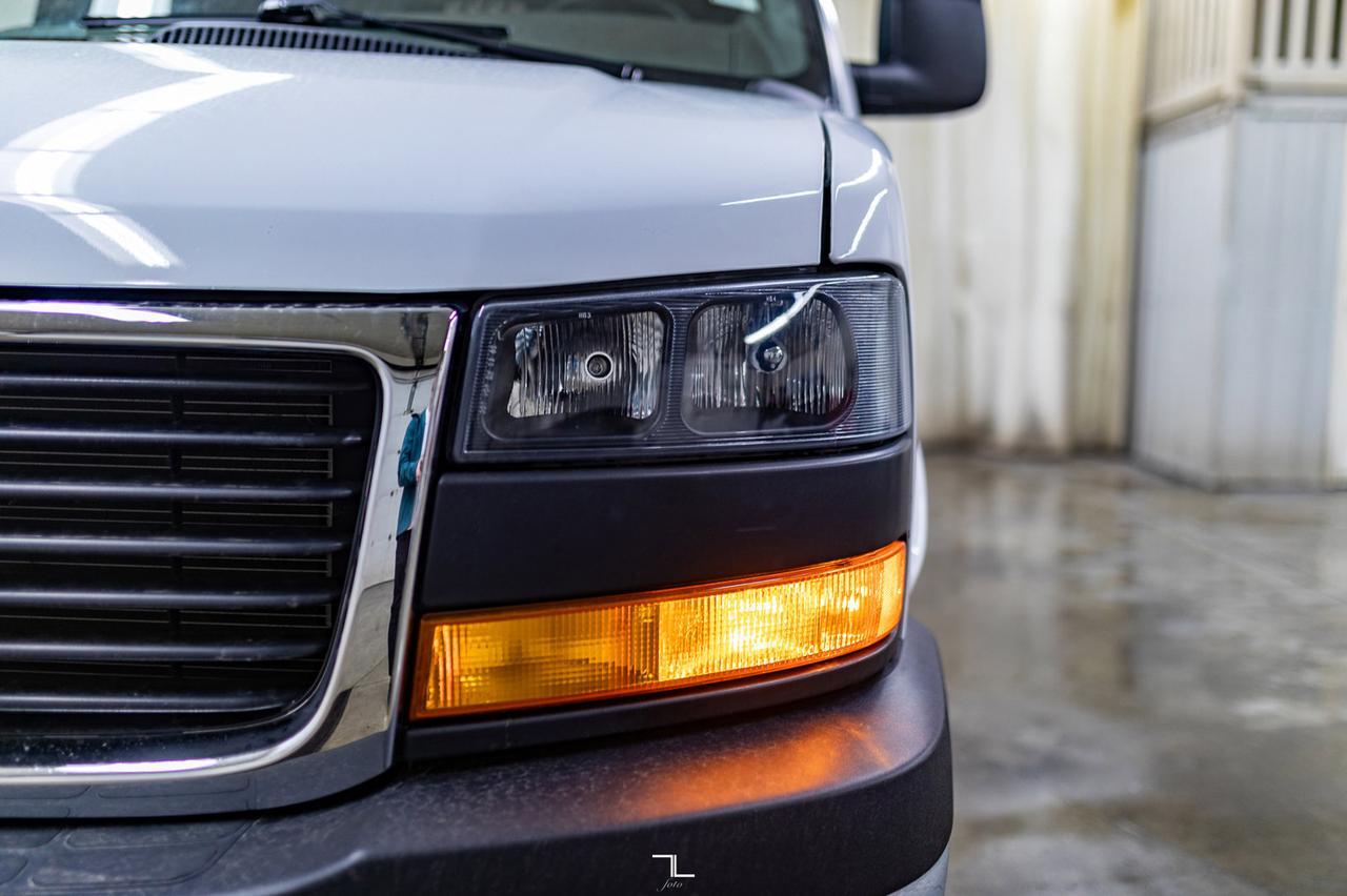 2021 GMC Savana 2500 Cargo Van BCam Red Deer AB