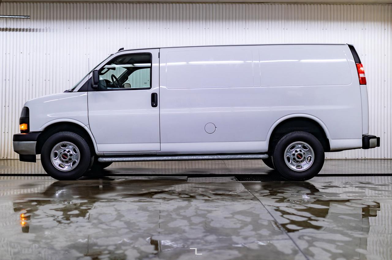 2021 GMC Savana 2500 Cargo Van BCam Red Deer AB