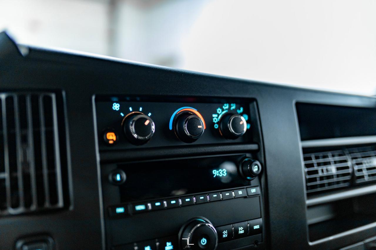 2021 GMC Savana 2500 Cargo Van BCam Red Deer AB